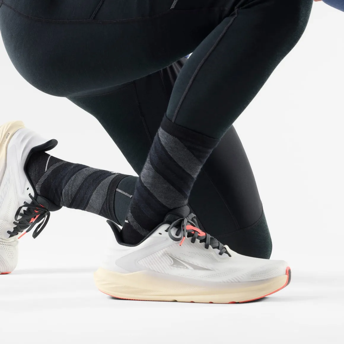 Run Pattern Crew Socks