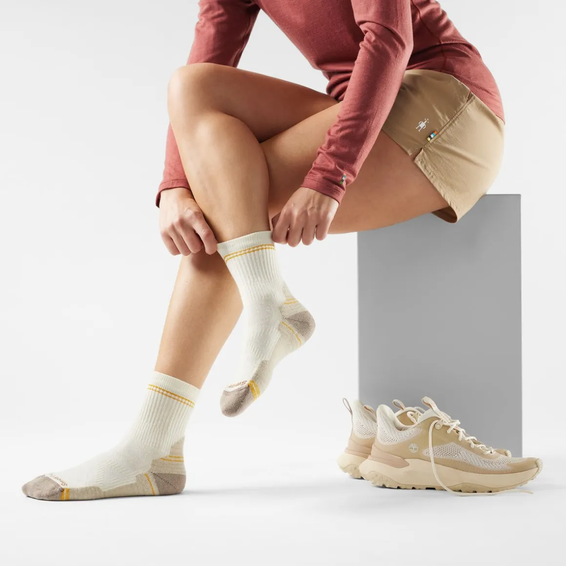Women's Hike Mid Crew Socks