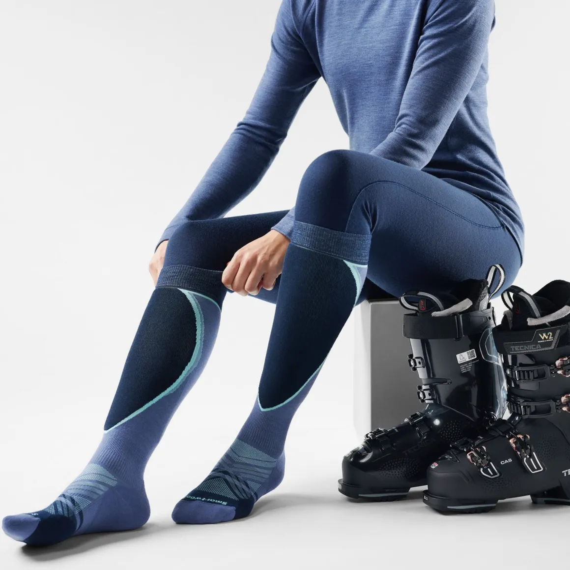Women's Ski Extra Stretch Over The Calf Socks